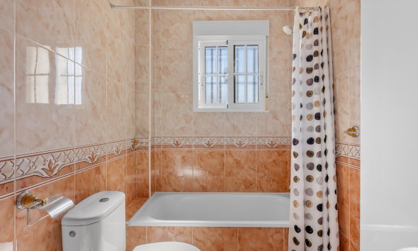 Revente - Quad House -
Cabo Roig - Costa Blanca