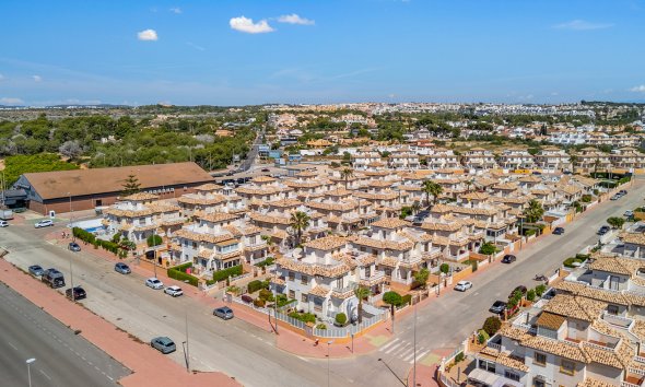 Revente - Quad House -
Cabo Roig - Costa Blanca