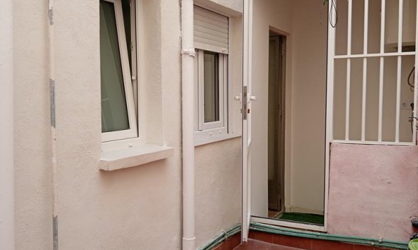 Revente - Apartment -
Torrevieja - El Molino