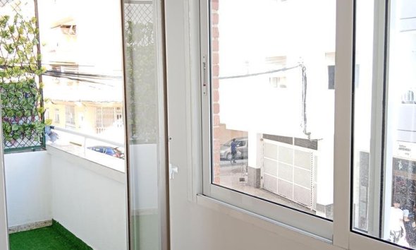Revente - Apartment -
Torrevieja - El Molino