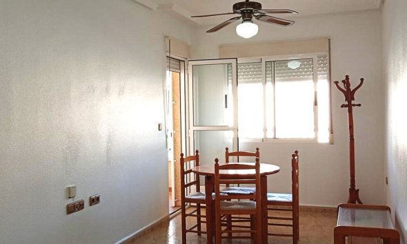 Revente - Apartment -
Los Montesinos - PUEBLO CENTRO