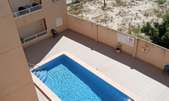 Revente - Apartment -
Los Montesinos - PUEBLO CENTRO