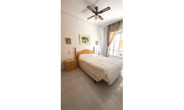 Revente - Apartment -
Torrevieja - Acequion