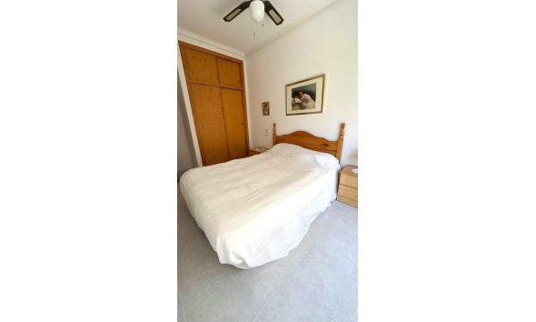 Revente - Apartment -
Torrevieja - Acequion