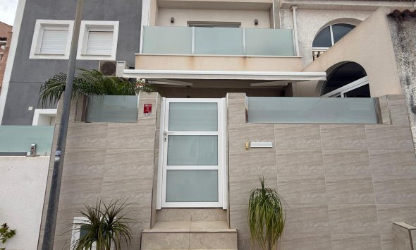Revente - Town House -
Torrevieja - El Chaparral