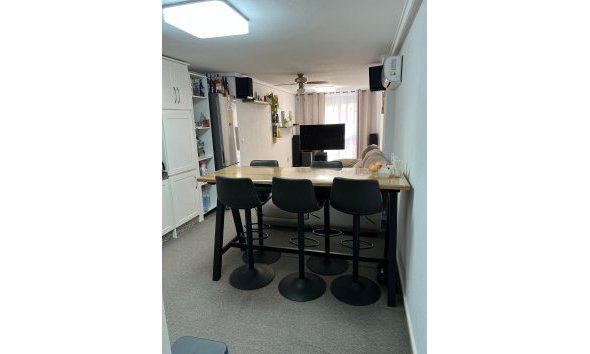 Revente - Apartment -
Torrevieja - Centro