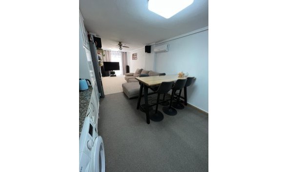 Revente - Apartment -
Torrevieja - Centro