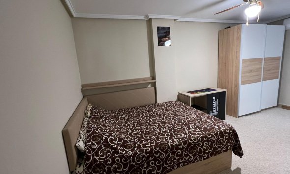 Revente - Apartment -
Torrevieja - Centro