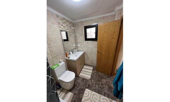 Revente - Apartment -
Torrevieja - Centro
