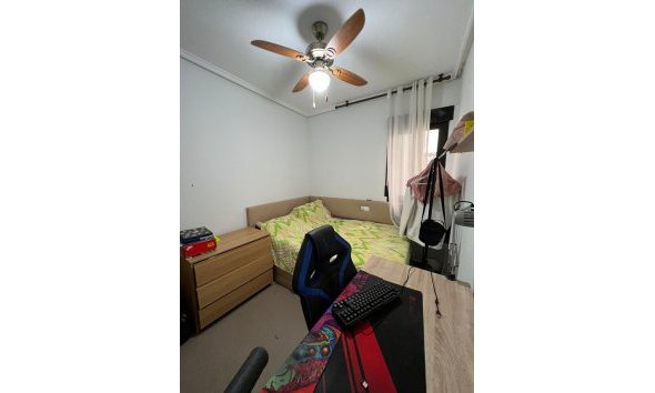 Revente - Apartment -
Torrevieja - Centro