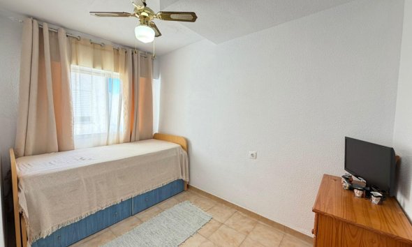 Revente - Apartment -
Torrevieja - Centro