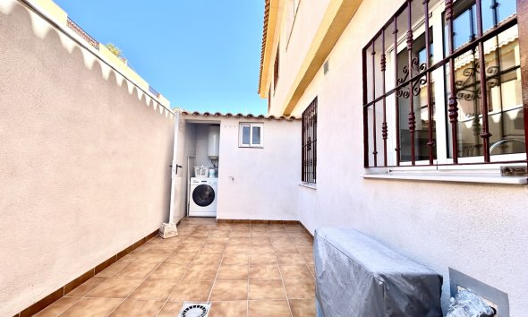 Revente - Apartment -
La Zenia - Costa Blanca