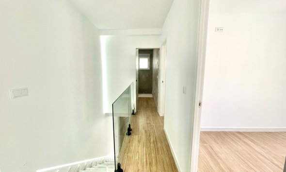 Reventa - Town House -
Daya Vieja - Costa Blanca