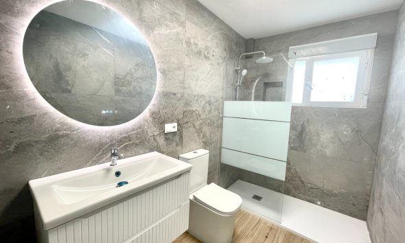 Reventa - Town House -
Daya Vieja - Costa Blanca