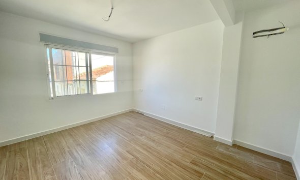 Reventa - Town House -
Daya Vieja - Costa Blanca