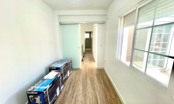 Reventa - Town House -
Daya Vieja - Costa Blanca