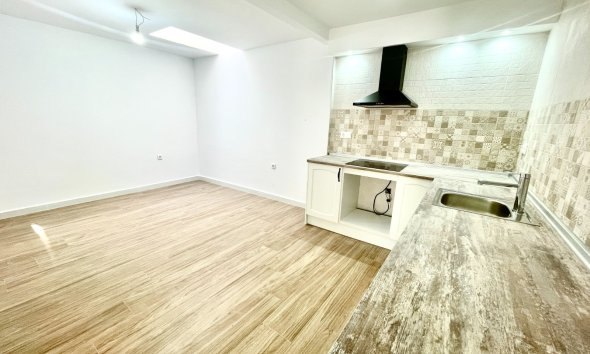 Reventa - Town House -
Daya Vieja - Costa Blanca