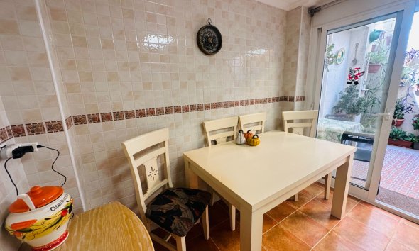 Revente - Town House -
Jacarilla - Inland