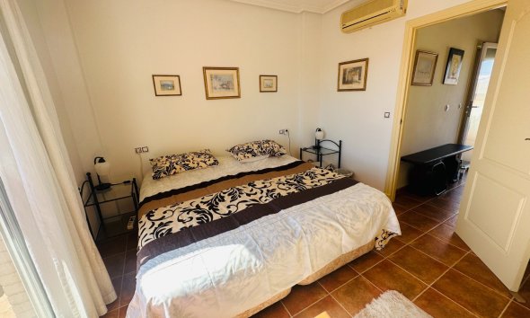 Revente - Town House -
Jacarilla - Inland