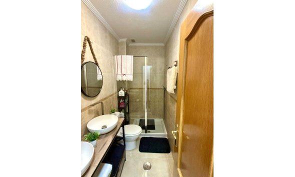 Revente - Apartment -
Torrevieja - Nueva Torrevieja