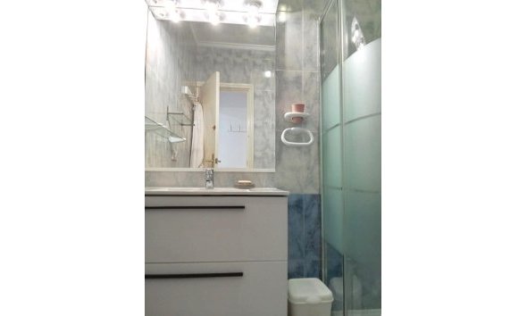 Revente - Bungalow -
Torrevieja - Torretas