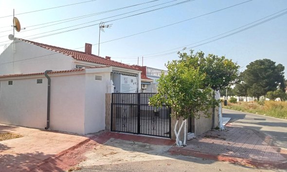 Revente - Bungalow -
Torrevieja - Torretas