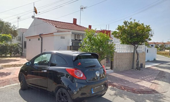 Revente - Bungalow -
Torrevieja - Torretas