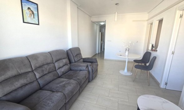 Revente - Apartment -
Torrevieja - Centro