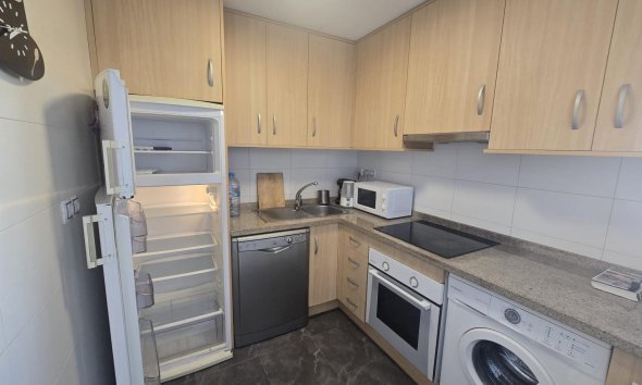 Revente - Apartment -
Torrevieja - Centro