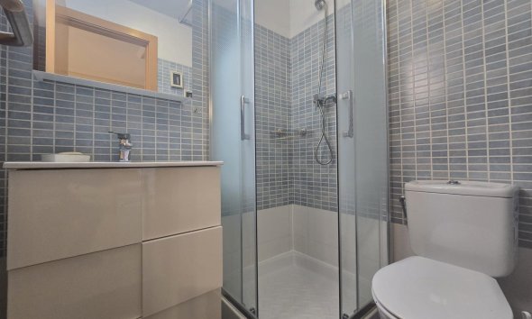 Revente - Apartment -
Torrevieja - Centro
