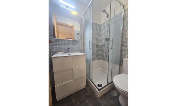 Revente - Apartment -
Torrevieja - Centro