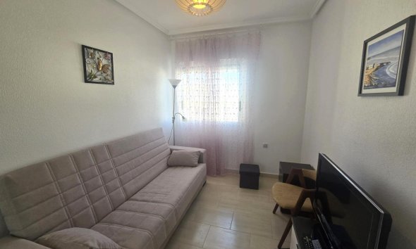 Revente - Apartment -
Torrevieja - Centro
