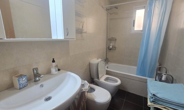 Revente - Apartment -
Torrevieja - Centro