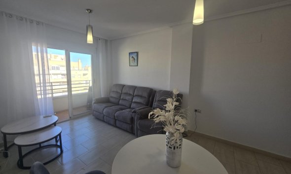 Revente - Apartment -
Torrevieja - Centro