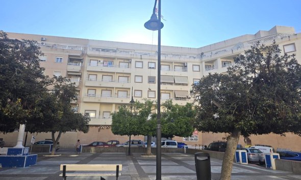 Revente - Apartment -
Torrevieja - Centro