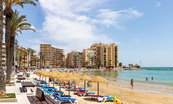 Revente - Apartment -
Torrevieja - Acequion