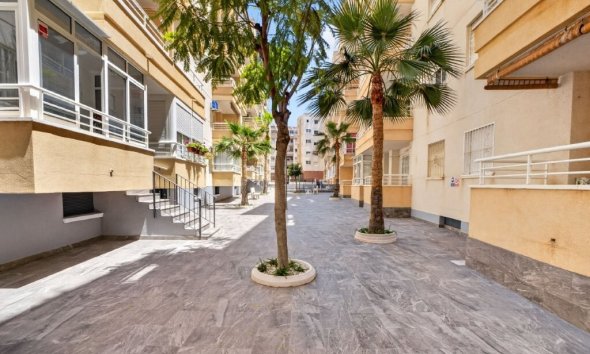 Revente - Apartment -
Torrevieja - Costa Blanca