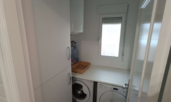 Revente - Villa -
Rojales - Inland
