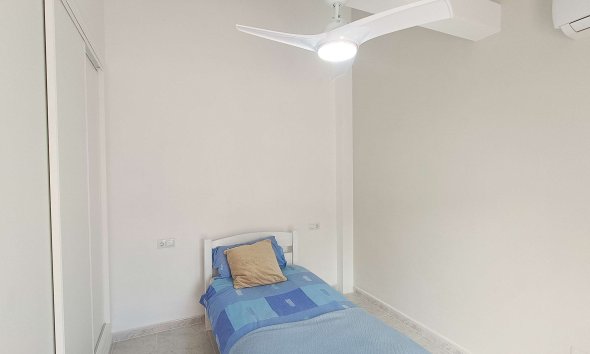 Revente - Villa -
Rojales - Inland
