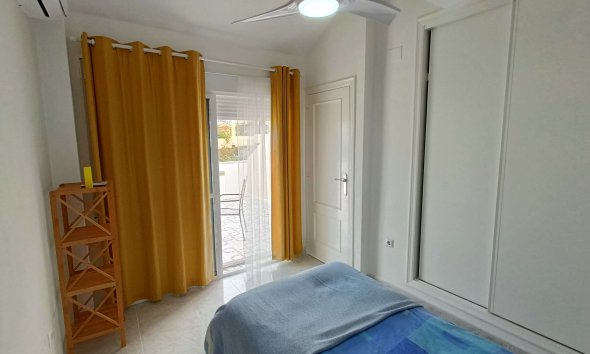 Revente - Villa -
Rojales - Inland