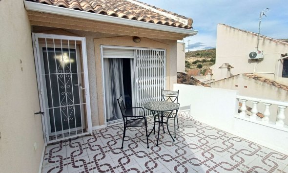 Revente - Villa -
Rojales - Inland