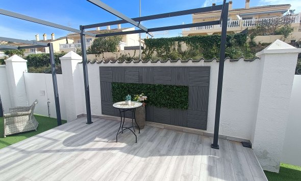 Revente - Villa -
Rojales - Inland