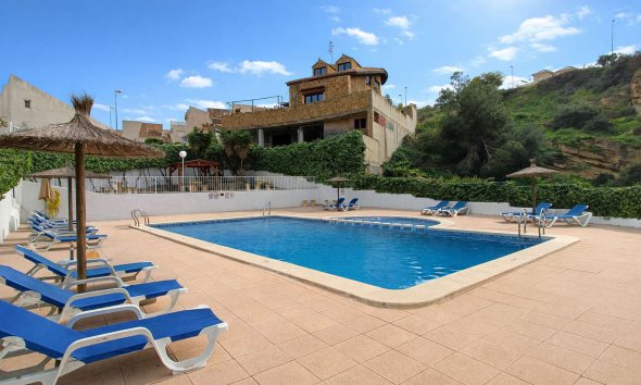 Revente - Villa -
Rojales - Inland