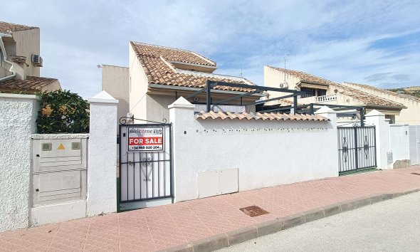 Revente - Villa -
Rojales - Inland