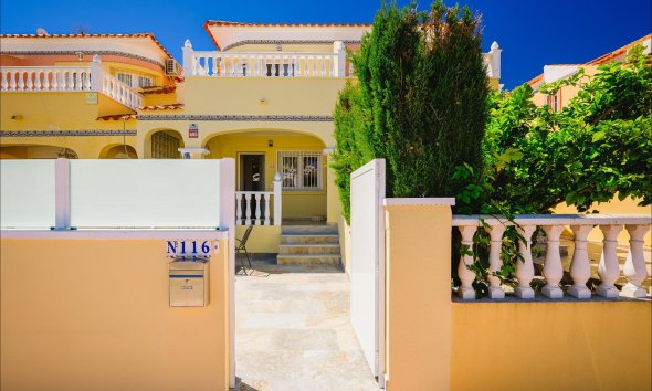 Reventa - Town House -
Orihuela Costa - Las Filipinas
