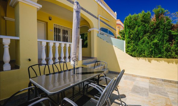Reventa - Town House -
Orihuela Costa - Las Filipinas