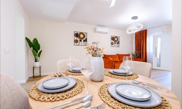 Reventa - Town House -
Orihuela Costa - Las Filipinas
