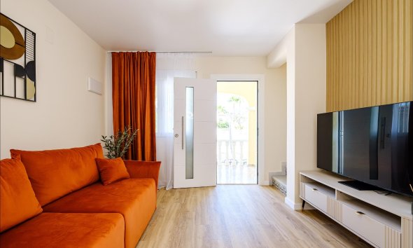 Reventa - Town House -
Orihuela Costa - Las Filipinas