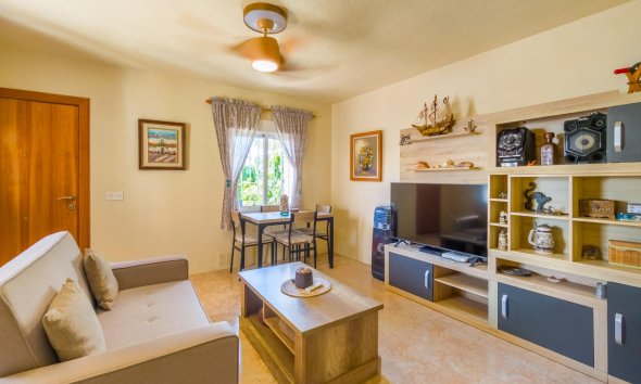Reventa - Town House -
Torrevieja - Nueva Torrevieja