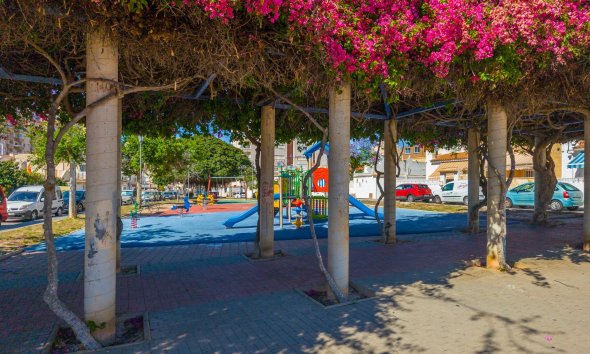 Reventa - Town House -
Torrevieja - Nueva Torrevieja